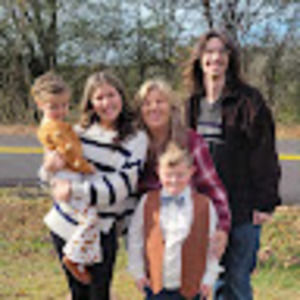 Meet your Posher, Denise